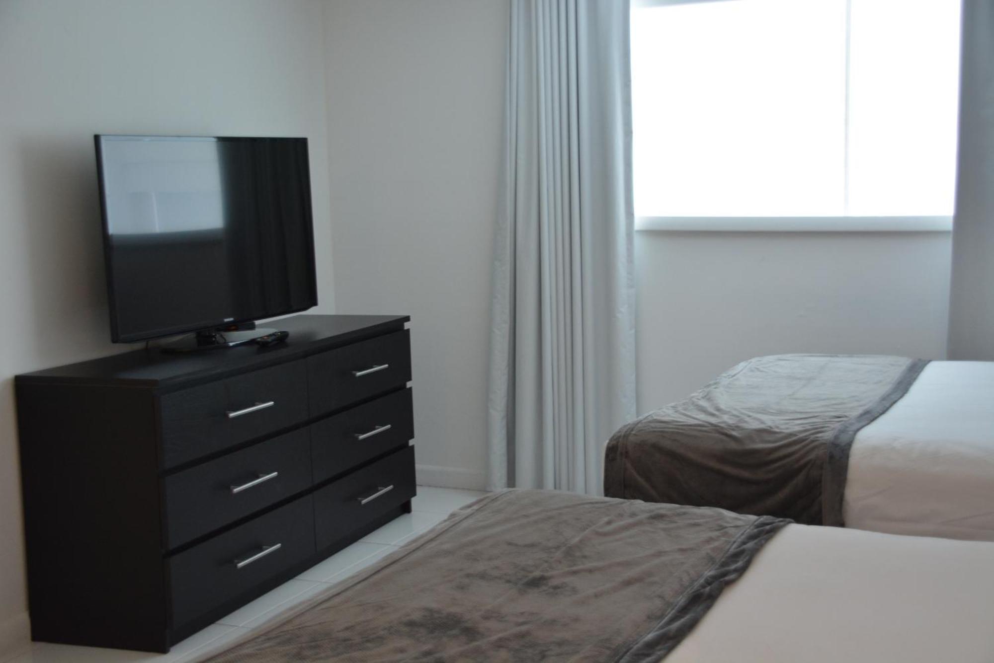 New Point Miami Beach Apartments Ngoại thất bức ảnh