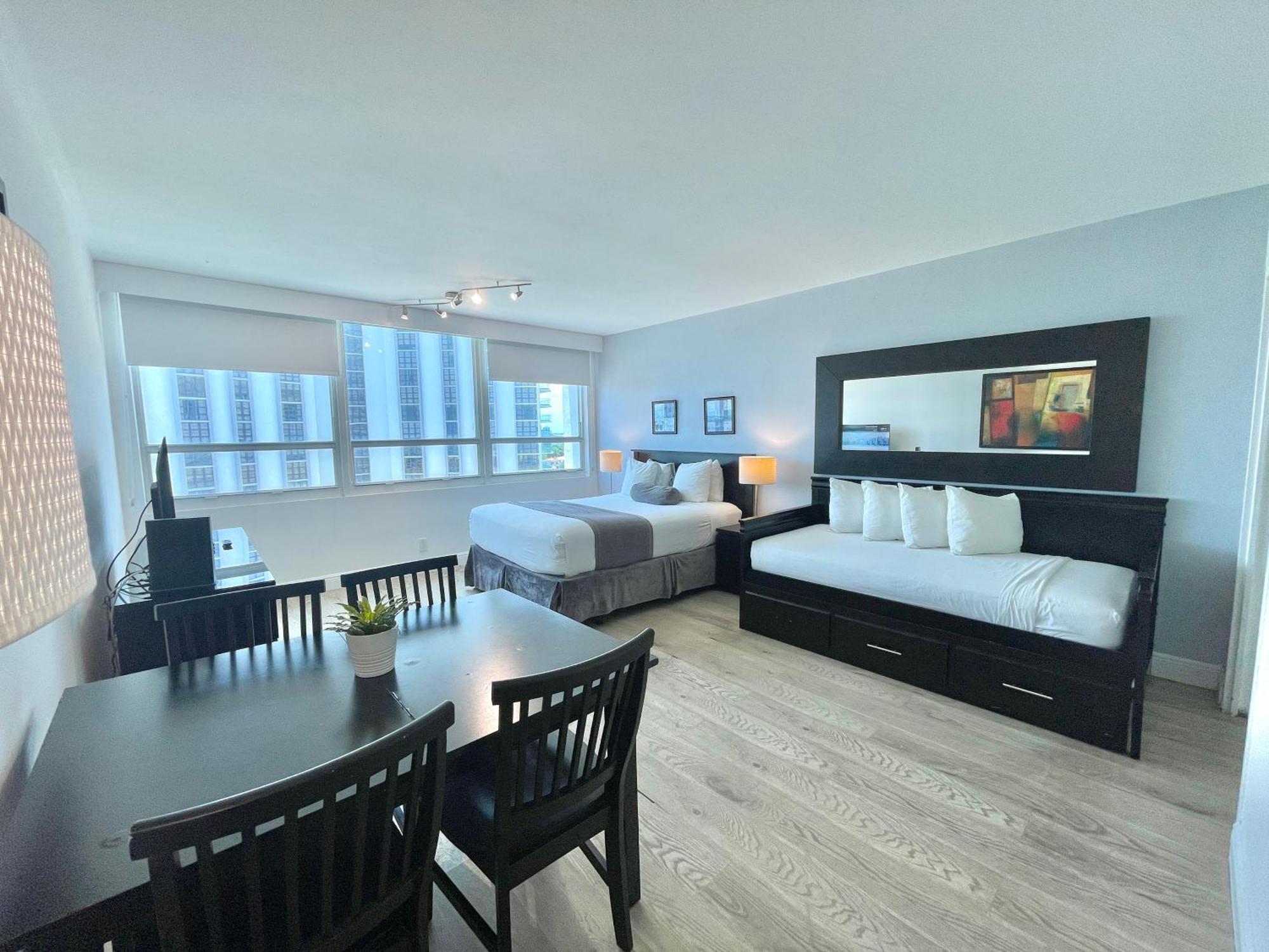New Point Miami Beach Apartments Ngoại thất bức ảnh