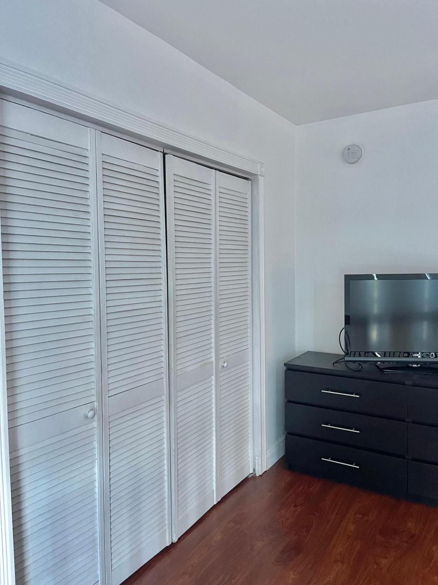 New Point Miami Beach Apartments Ngoại thất bức ảnh